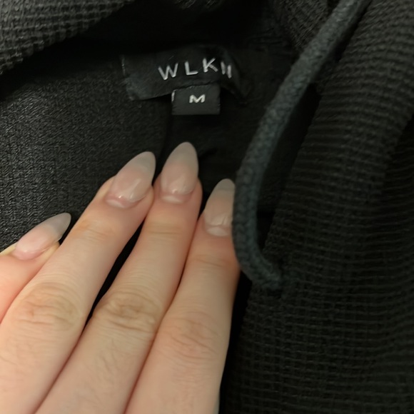 BNWOT WLKN HOODIE - Picture 3 of 4